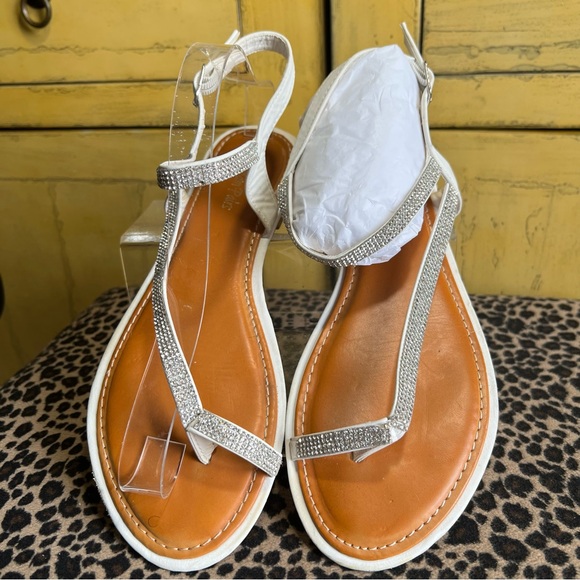 Dream Pairs White Sandals with Glittery Straps - Picture 6 of 10
